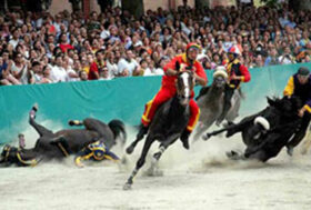 Condannato l’Ente Palio Città di Ferrara. Riconosciuta la responsabilità per la morte di due cavalli nel Palio del 2006